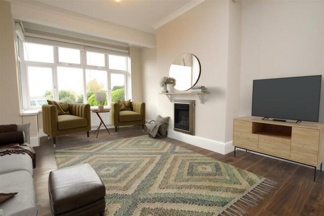 Open plan Lounge/Dining Room