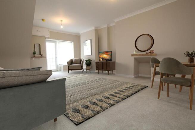 LOUNGE/DINING ROOM