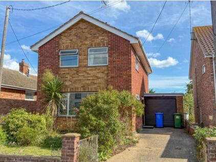 10 Moyes Road, Lowestoft NR32 3NY