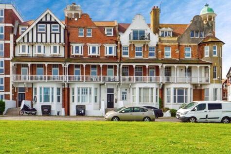 Flat 3, Majestic Court 10-12, Lewis Crescent, Cliftonville, Margate, Kent CT9 2LH