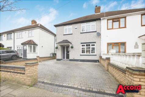 Central Drive, Hornchurch, RM12