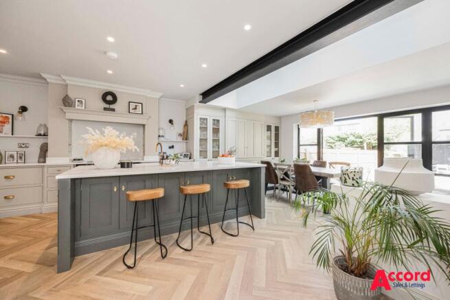 Kitchen/Dining Room