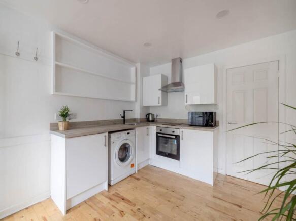 76773_ClermistonGrov