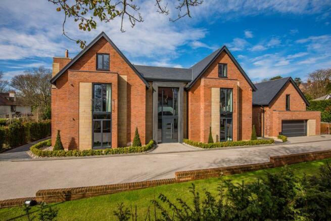 6 bedroom detached house for sale in Granville Park, Aughton, L39