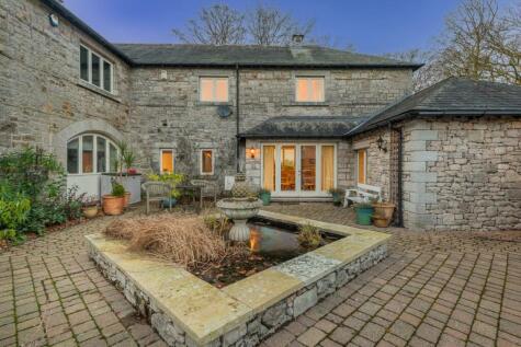 The Stables, Hampsfield House, Windermere Road, LA11 6JX