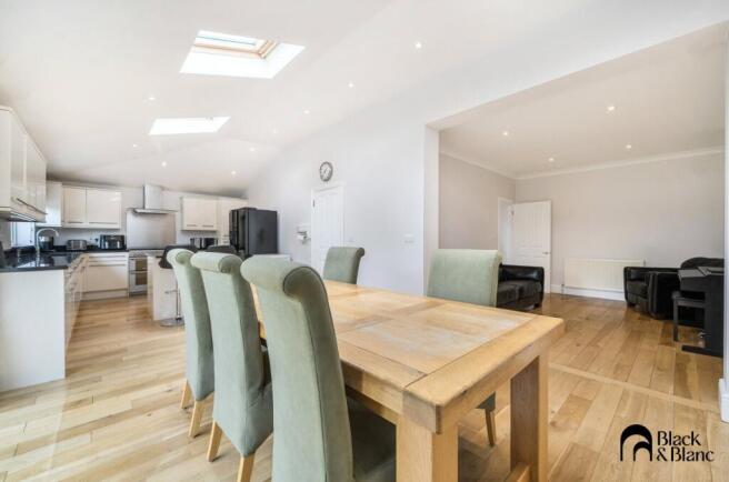 Kitchen/Dining Room