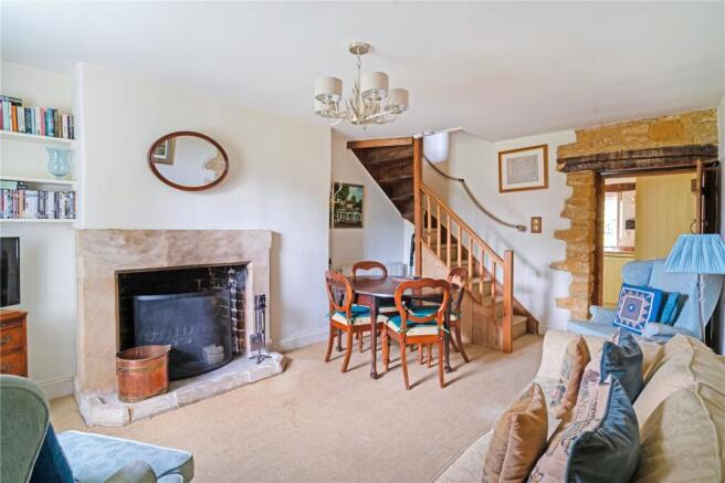 Sitting/Dining Room