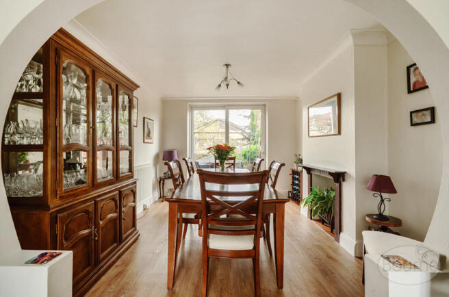 747abad3-f48f-4f6...