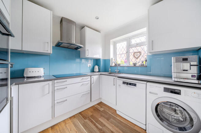 adeabb7f-6947-482...