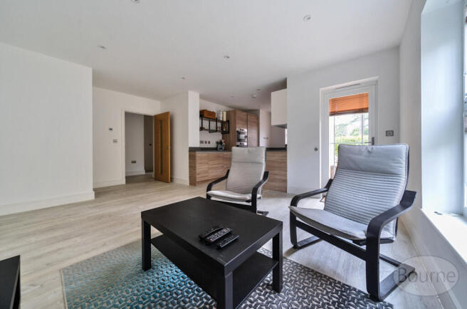 1851bb07-3175-4aa...