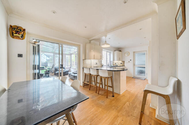 acc81516-36e0-46b...