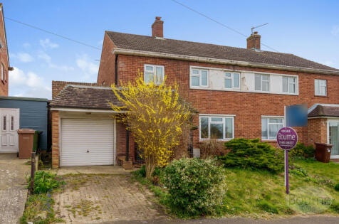 Finches Rise, Guildford, Surrey, GU1