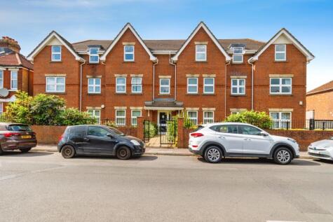 Bellemoor Road, Upper Shirley, Southampton, Hampshire, SO15