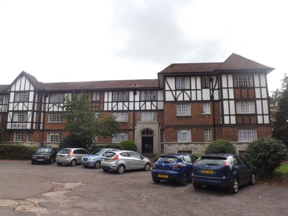 2 bedroom flat for sale in Elmfield West Block, Millbrook ...