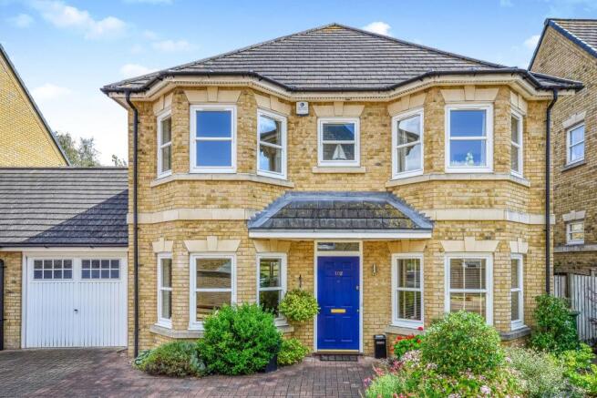4 Bedroom Detached House For Sale In Marshall Square Banister