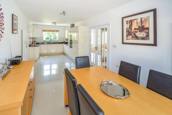 4 Bedroom Detached House For Sale In Marshall Square Banister