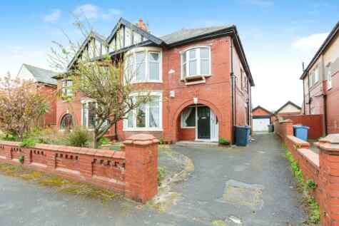 Lytham St Annes - 2 bedroom flat for sale
