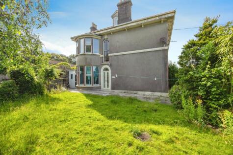 Par - 3 bedroom semi-detached house for sale