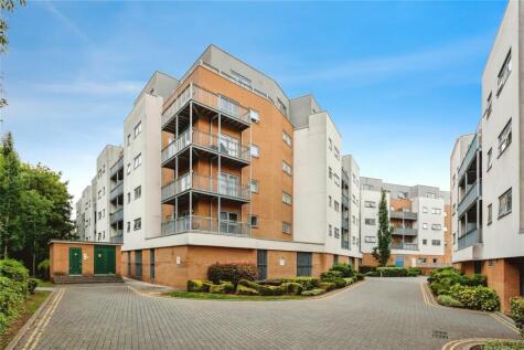 Sovereign Way, Tonbridge, Kent, TN9