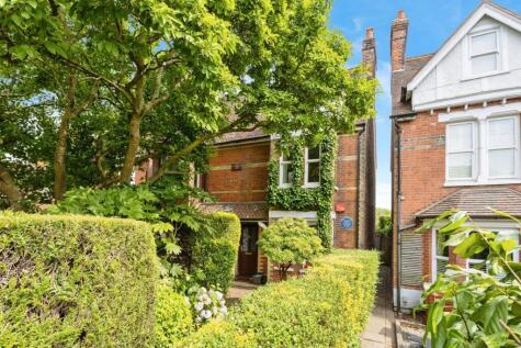 Hadlow Road, Tonbridge, Kent, TN9