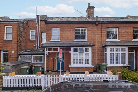 Orchard Road, Twickenham, TW1