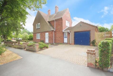 St. Laurence Avenue, Warwick, Warwickshire, CV34