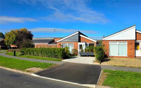 Woodloes Avenue South, Woodloes Park, Warwick, Warwickshire, CV34