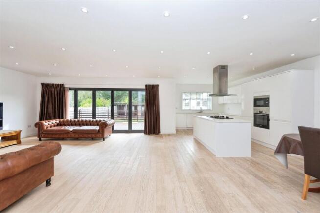 Kitchen/Dayroom