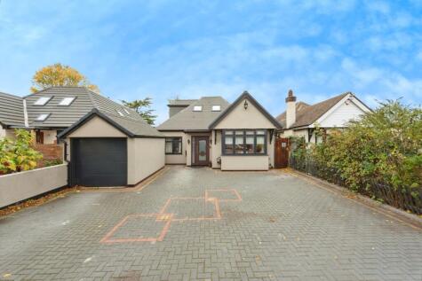 Salisbury Road, Worcester Park, Surrey, KT4