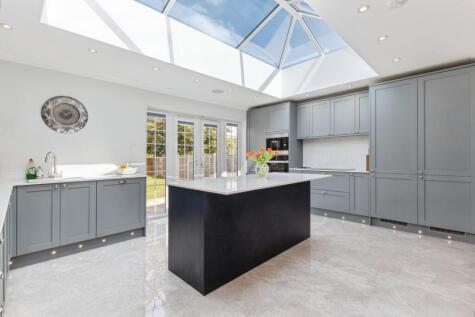 Gaynor Close, Wymondham, Norfolk, NR18