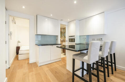 Bedford Court, Covent Garden, London