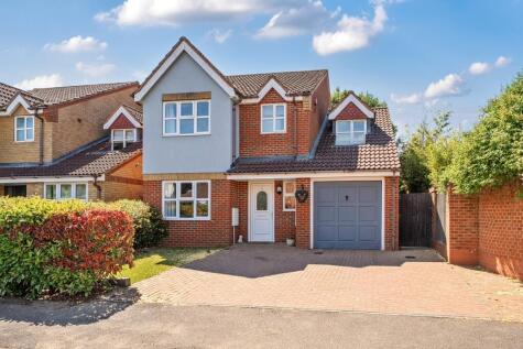 Waterloo Close, Flitwick, MK45
