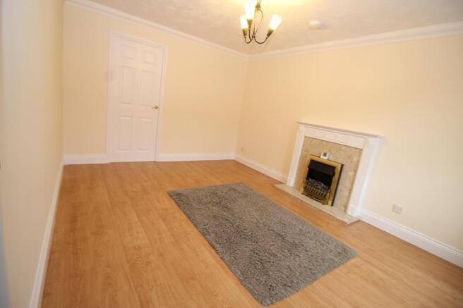 Living Room (2)