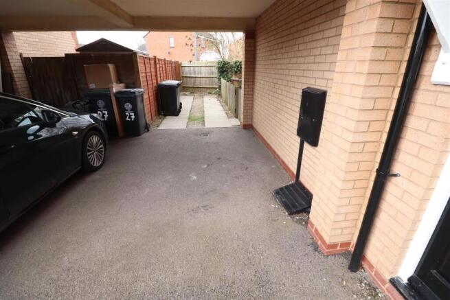 Front of Property .JPG