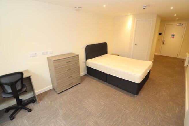 the ridings bed 2.jpg