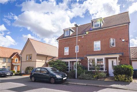 Burgundy Drive, Swallowfields, Hemel Hempstead, Hertfordshire, HP2