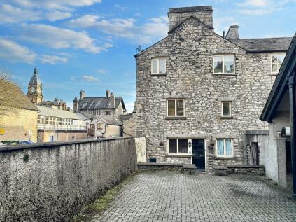 Collin Croft, Kendal, LA9