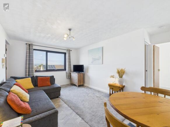 Loung/Dining Room