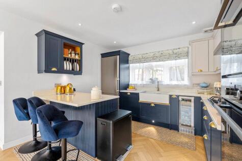 Beehive Way, Reigate, Surrey, RH2