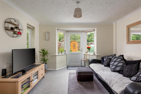 Alberta Drive, Smallfield, Horley, Surrey, RH6
