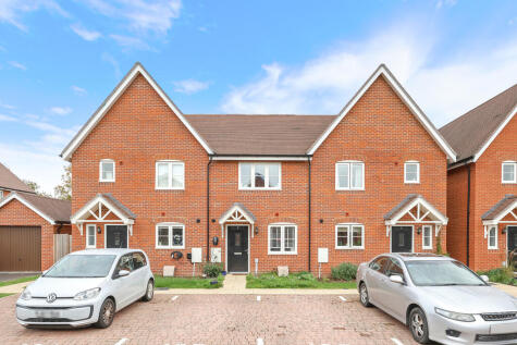 Earhart Drive, Horley, Surrey, RH6