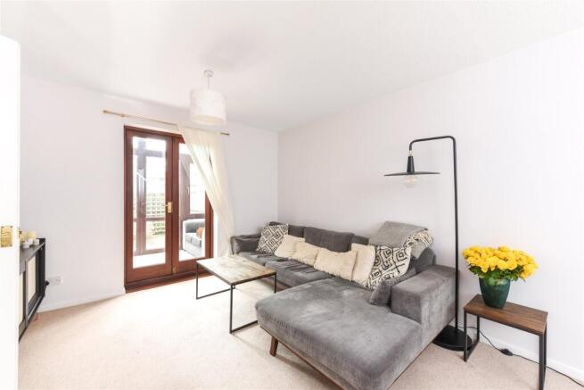 Sitting/Dining Room