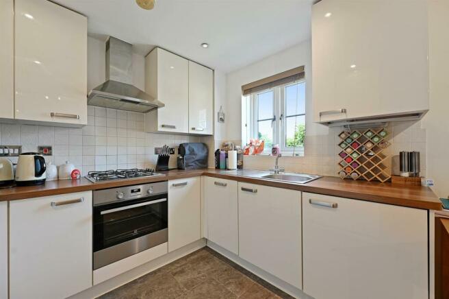 LR - Flat 7, 45 Vivian Avenue - Kitchen3 (1).jpg