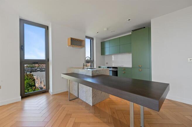 RCLR- 704 lessing building- kitchen 6 (1).jpg