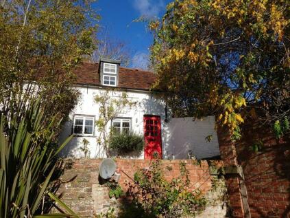 Reigate - 1 bedroom character property for sale