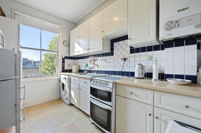 REE - Flat 5, 27 Eaton Rise - Kitchen3 (1).jpg