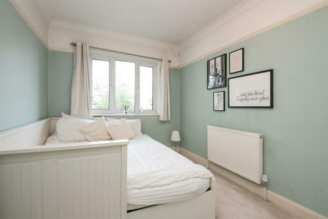 10 Spring House 205 Kingston Road SW19 bedroom 2.j