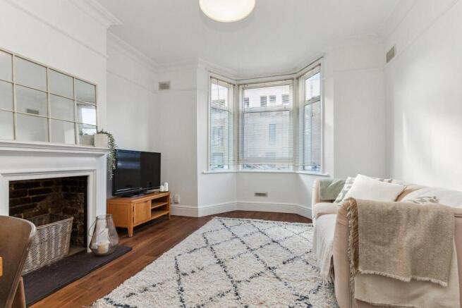 108a Palmerston Road, SW19 reception 3.jpg
