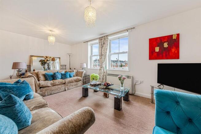 18a Petworth Street, SW11 4QR-3.jpg