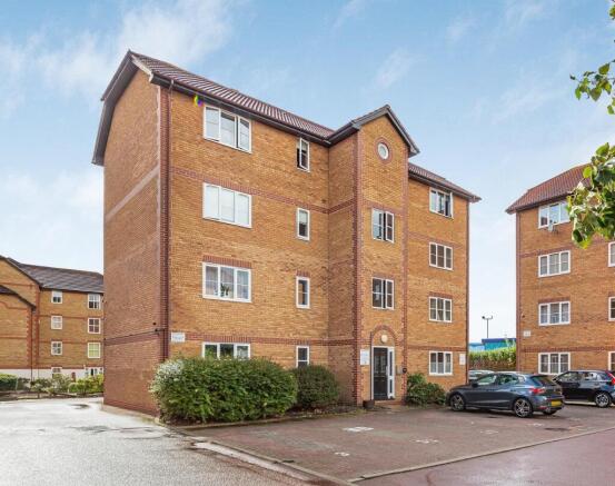 10 Cameron Square, CR4-6.jpg